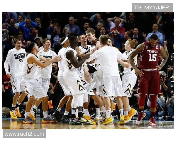 2月8日火箭对热火精彩比赛录像回顾与分析