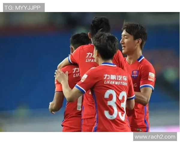 亚眠与卡昂激战正酣双方拼尽全力争夺胜利的精彩战报