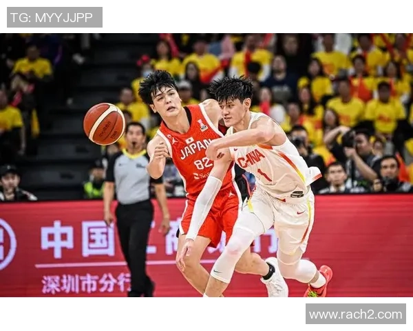 中国男篮国奥队对阵香港队的精彩对决即将上演，期待年轻球员的出色表现与团队合作